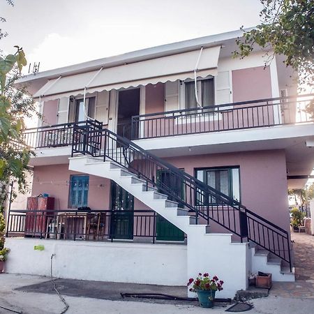 Casa Serena Asprogerakata ภายนอก รูปภาพ
