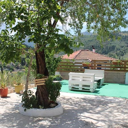 Casa Serena Asprogerakata ภายนอก รูปภาพ