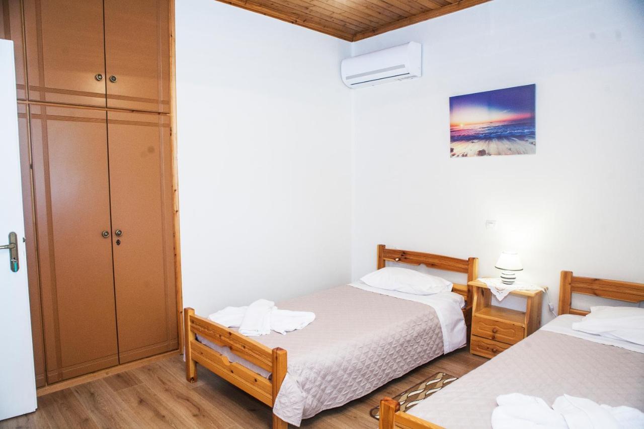 Casa Serena Asprogerakata ภายนอก รูปภาพ