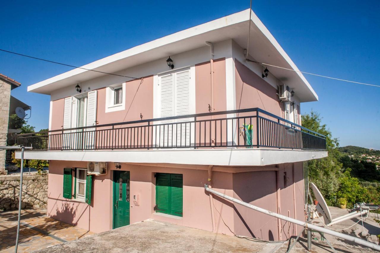 Casa Serena Asprogerakata ภายนอก รูปภาพ