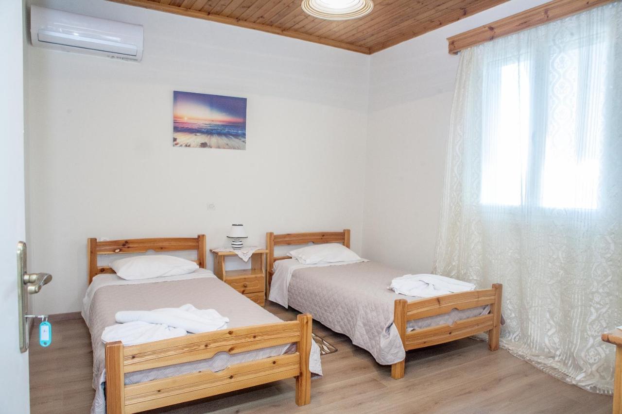 Casa Serena Asprogerakata ภายนอก รูปภาพ