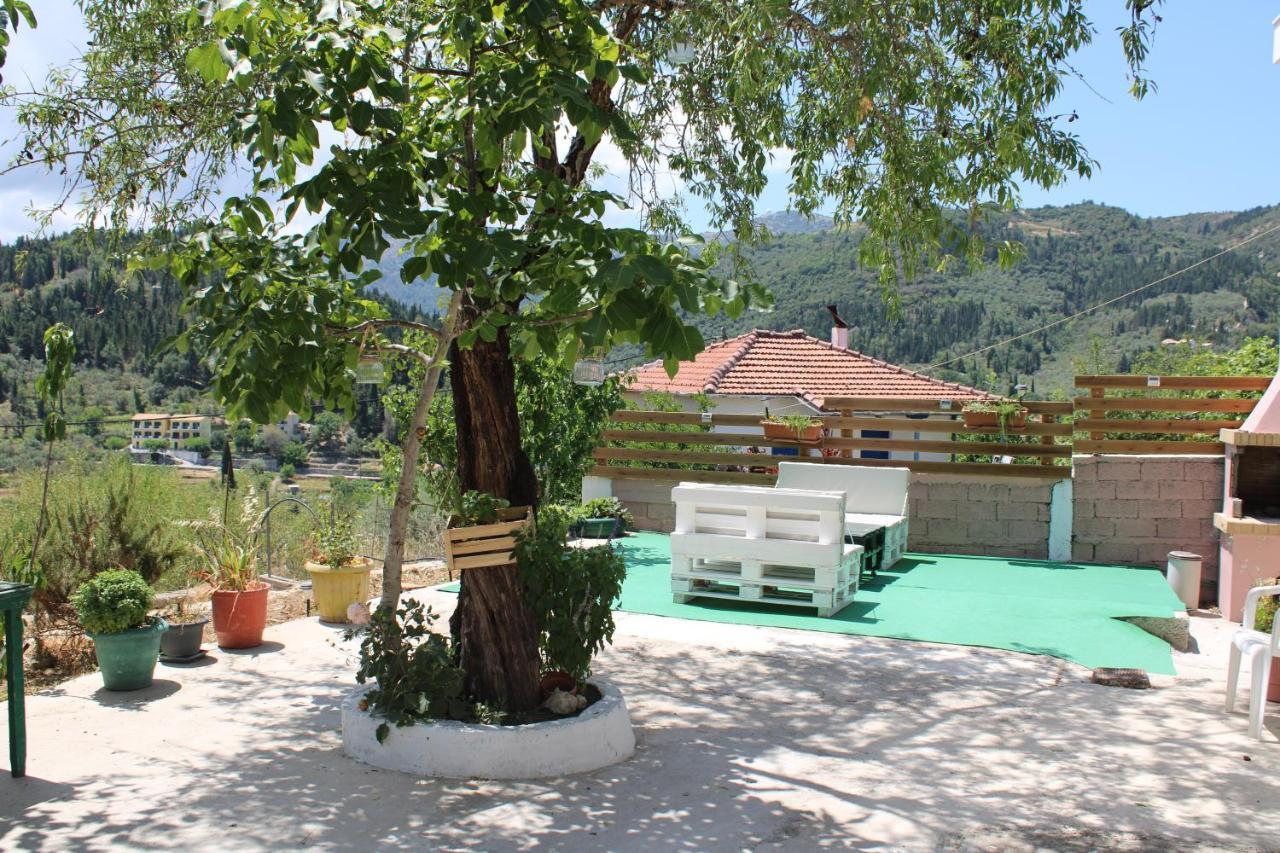 Casa Serena Asprogerakata ภายนอก รูปภาพ