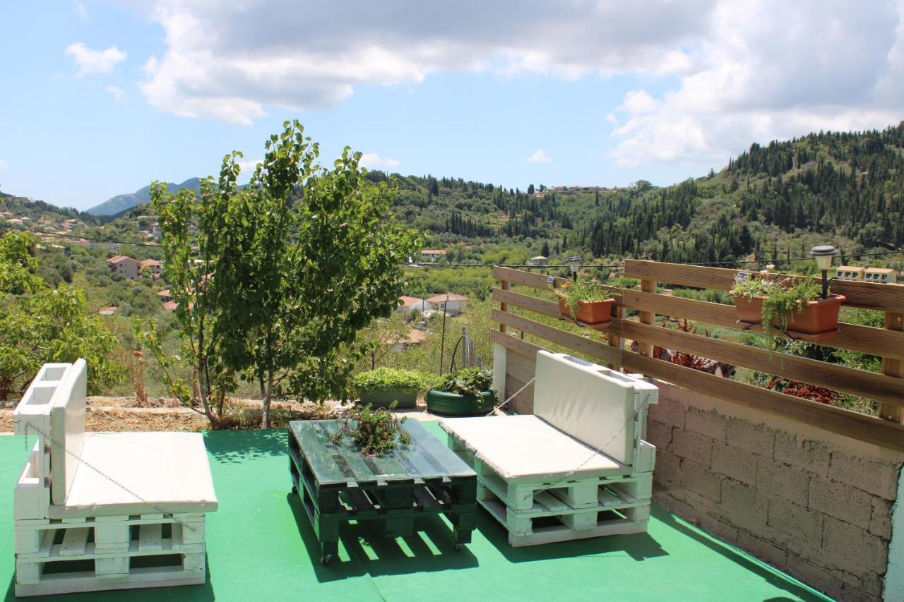 Casa Serena Asprogerakata ภายนอก รูปภาพ