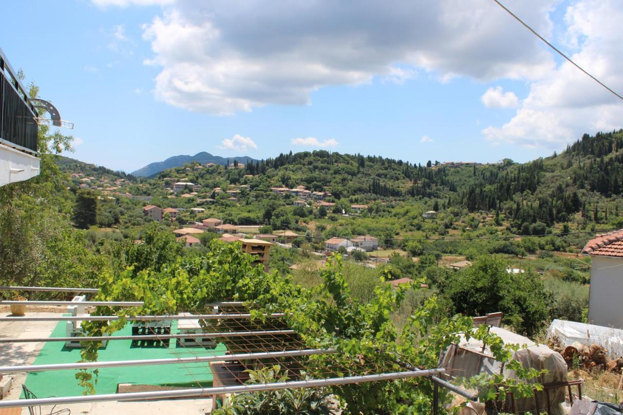 Casa Serena Asprogerakata ภายนอก รูปภาพ